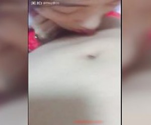 잘생기고 인기 많은 인터넷 연예인 여신 사슴소녀가 자하선녀 역을 맡아 하늘에서 떨어졌는데 강인한 남자에게 발각되어 강제로 섹스를 하게 됐다고 말했다. 더 이상 참을 수 없어요!